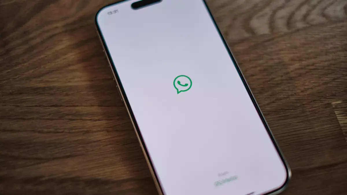 Odstránené správy WhatsApp zostávajú dostupné na čítanie a môžu byť ukradnuté. Okamžite ich zablokujte