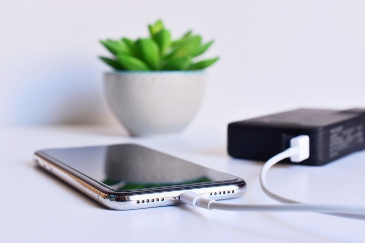 Stojí za to zapnúť režim lietania počas nabíjania mobilného telefónu?