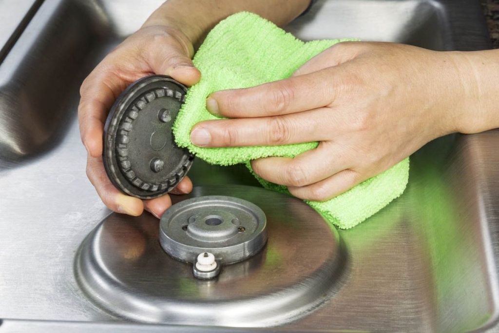 Ani ocot, ani jedlá sóda: najlepší spôsob, ako okamžite odstrániť hrdzu z akéhokoľvek povrchu.