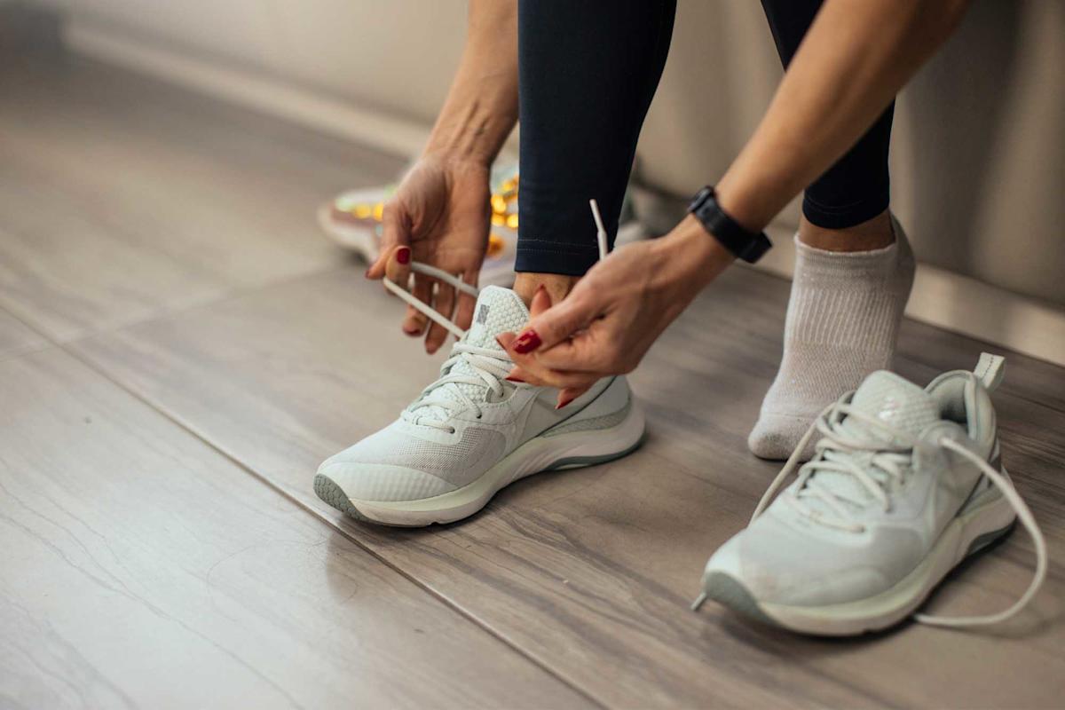 Ako natrvalo odstrániť nepríjemný zápach z topánok