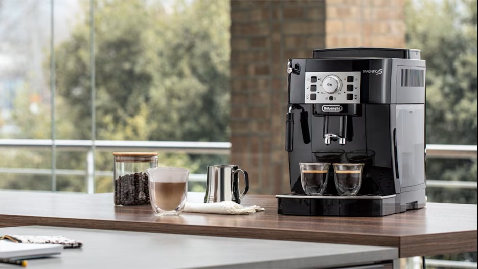 DeLonghi Magnifica S: najpredávanejšia plne automatická kávovar teraz za nízku cenu