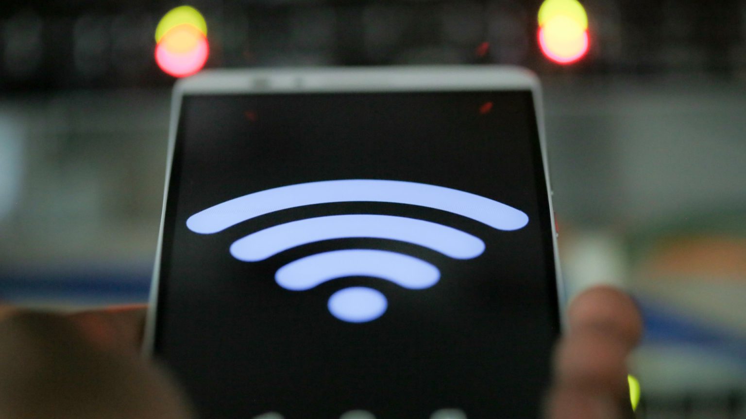 Vypínajte Wi-Fi na mobilnom telefóne, keď odchádzate z domu: prečo je to dôležité