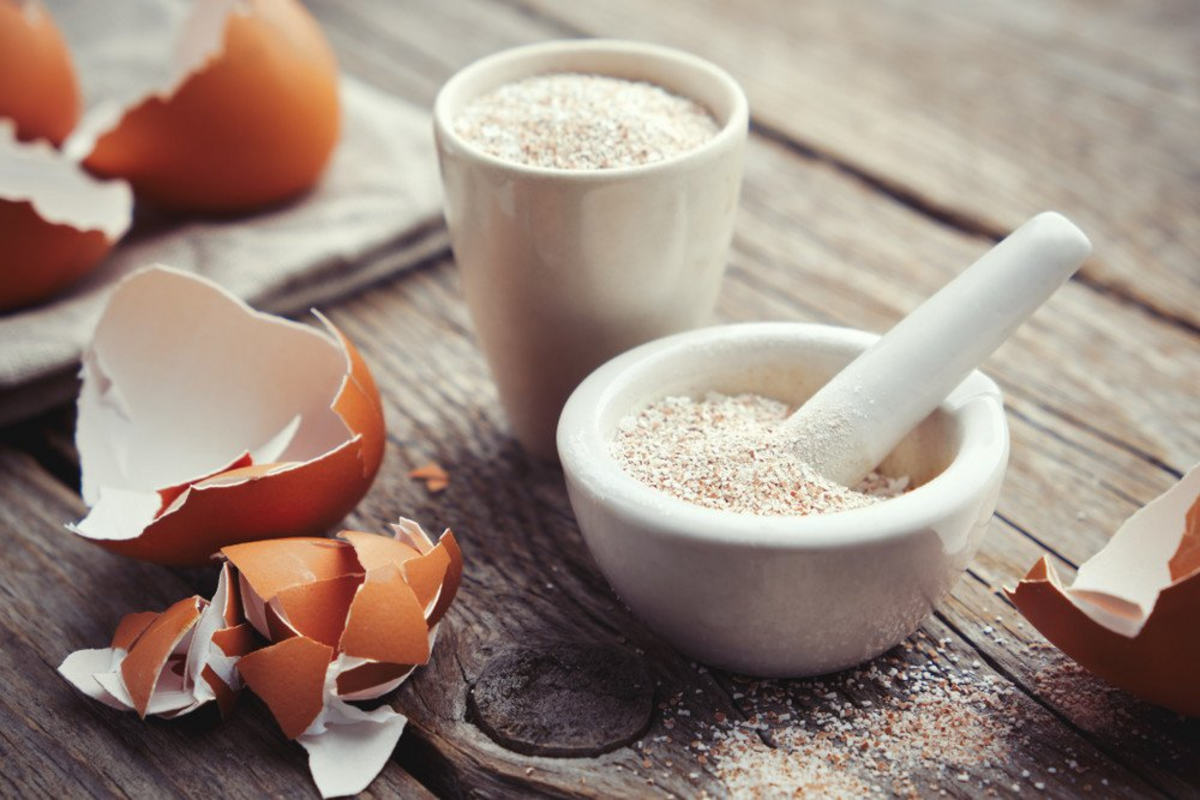 Robím domáce pastu z dvoch ingrediencií a nanášam ju na škárovanie. Za 10 minút vyzerá ako nové.