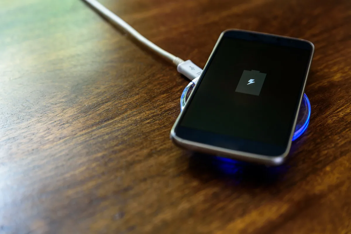 Vypnutie tejto funkcie na vašom telefóne môže optimalizovať výkon batérie, vďaka čomu vám nabitie vydrží oveľa dlhšie počas dňa.