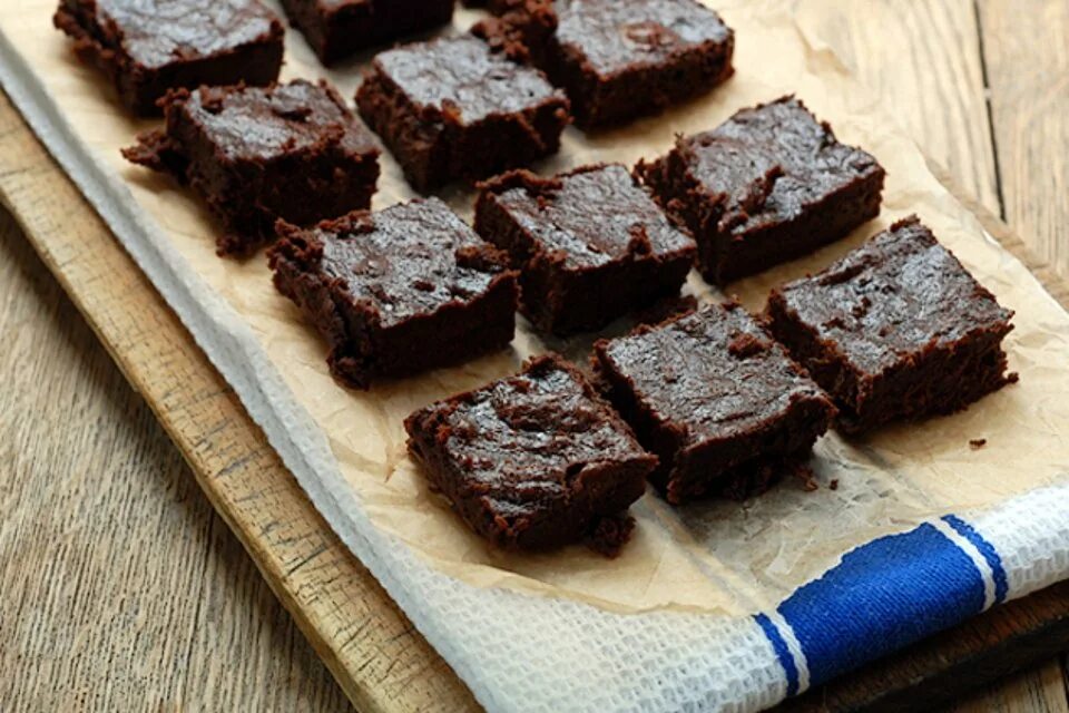 Ako pripraviť zdravé brownies bez múky a cukru za pár minút