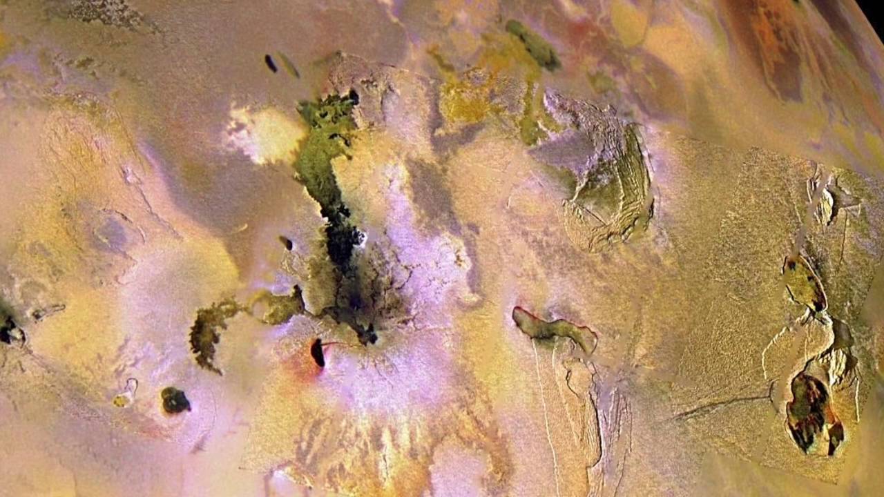 Everest je trpaslík v porovnaní s najvyššou horou slnečnej sústavy