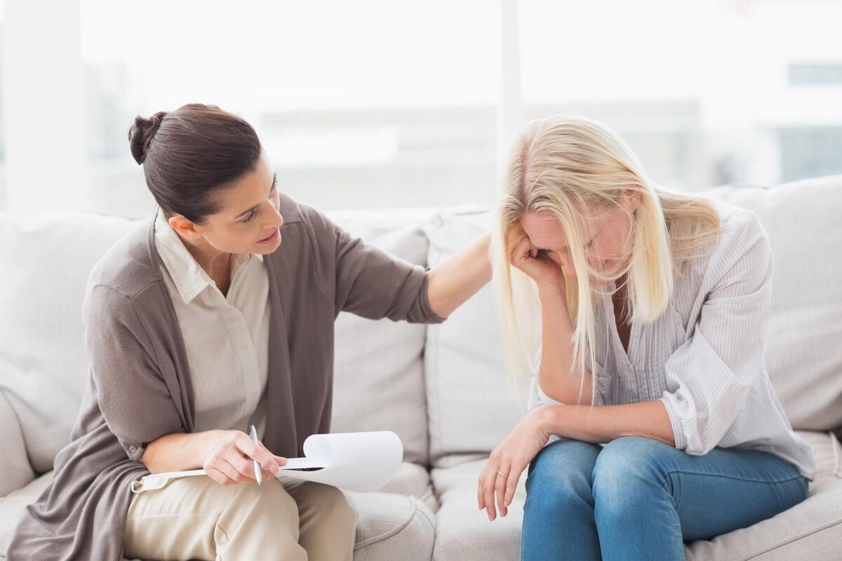 Čo znamená odvrátenie pohľadu počas rozhovoru z psychologického hľadiska?