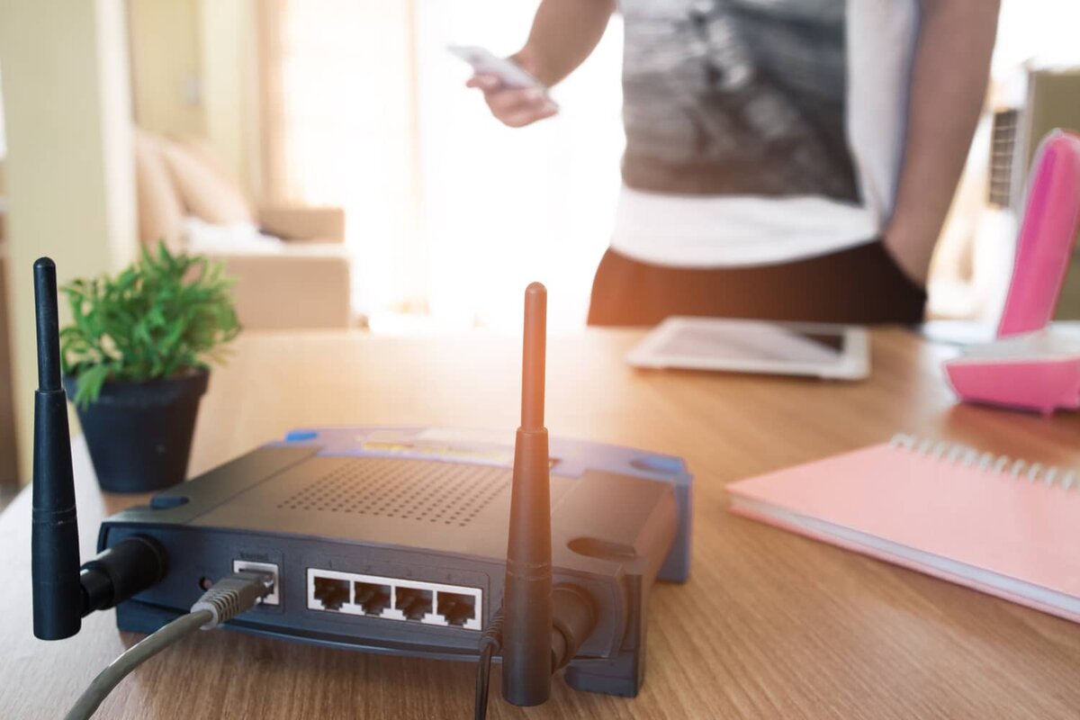 Ako zistiť, či je môj sused pripojený k mojej domácej Wi-Fi