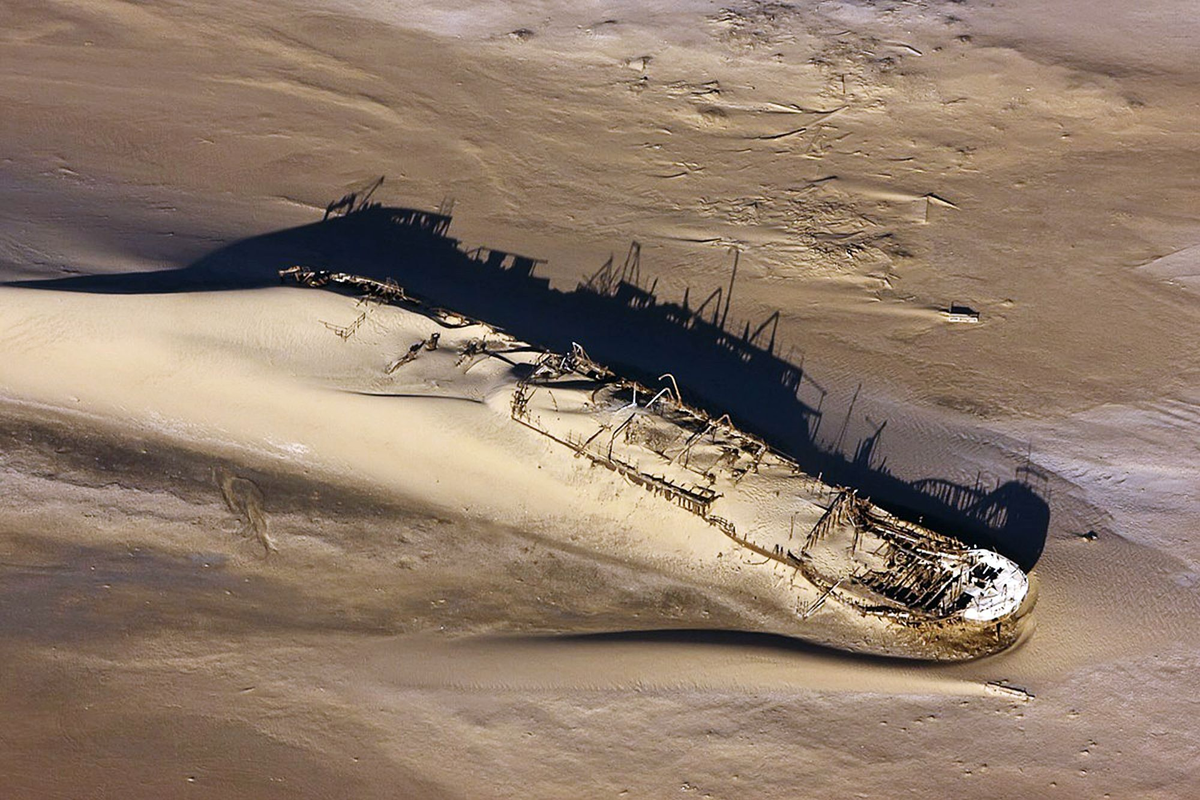 Našli pozostatky lode naloženej zlatom, slonovinou a slonovinou: loď bola pochovaná v púšti.