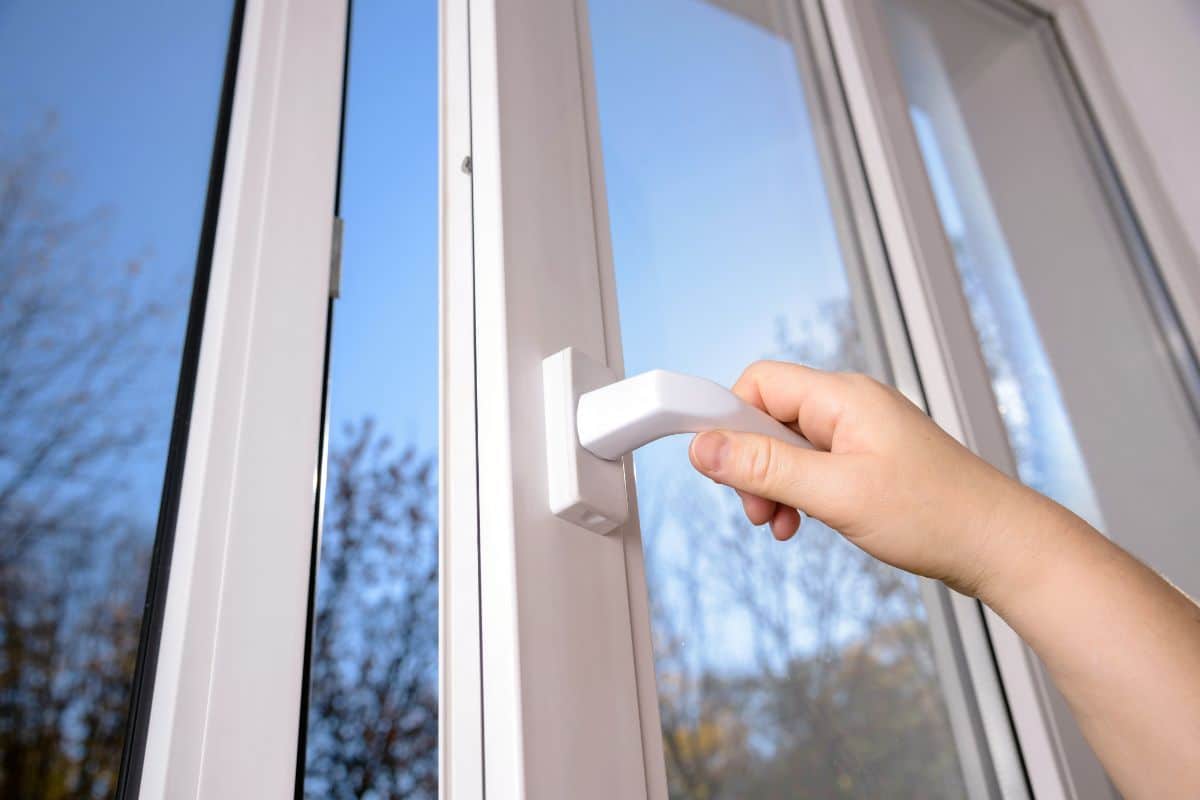 Žiadne ventilátory ani vysúšače vzduchu: jednoduchý domáci spôsob, ako sa zbaviť vlhkosti v dome.