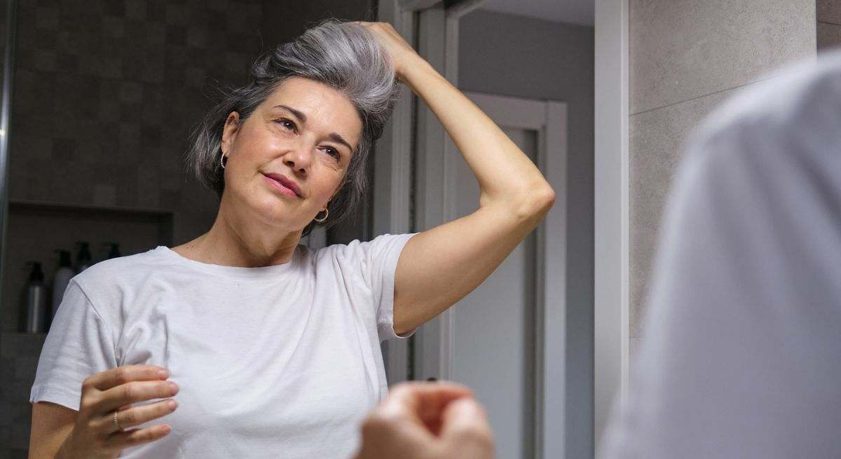 Ako zachovať zdravie šedivých vlasov a zabrániť ich vysúšaniu a lámavosti