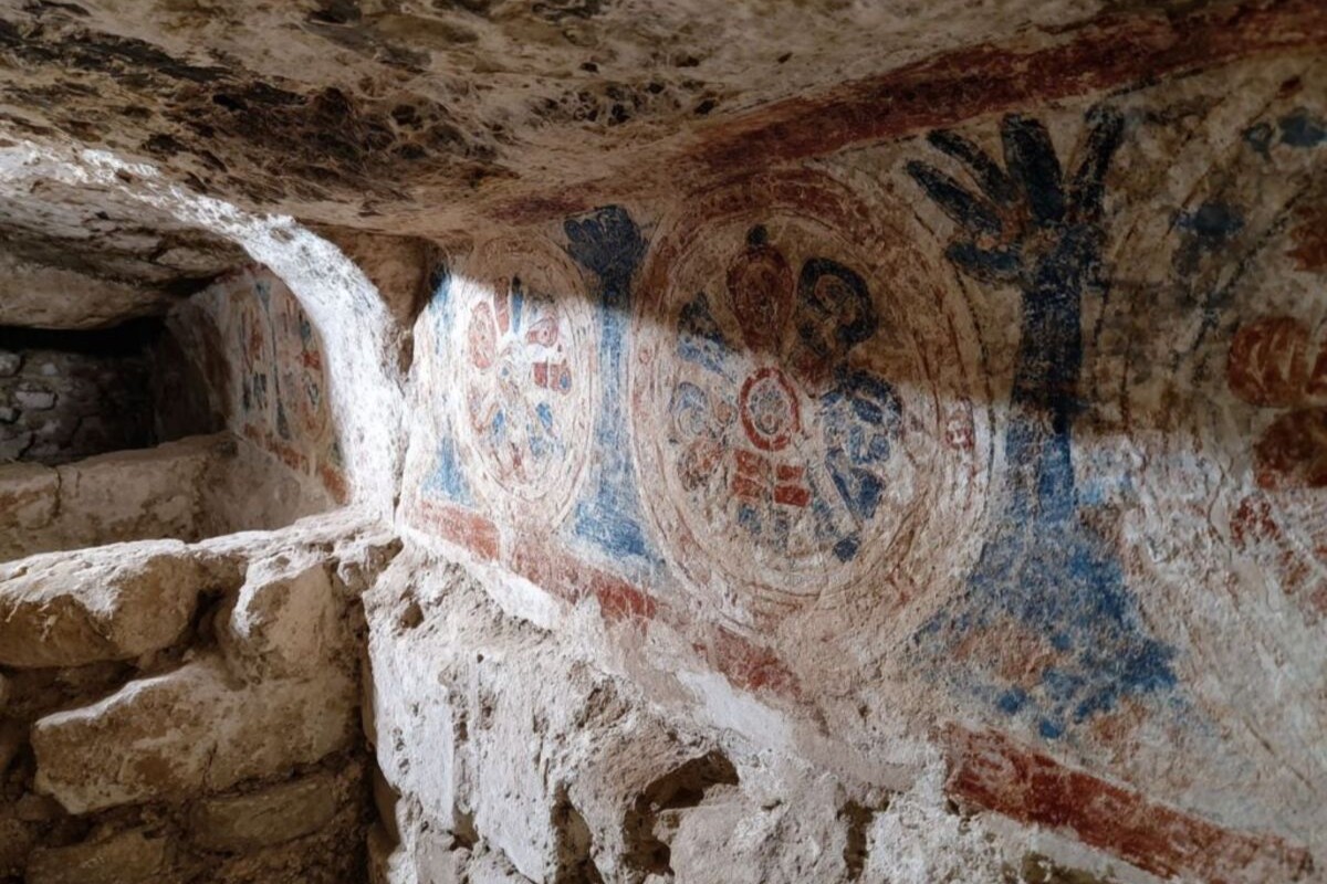 V monumentálnej budove starovekého kráľovstva Urartu bol objavený neobvyklý súbor dekoratívnych fresiek, ktorých vek je 3000 rokov