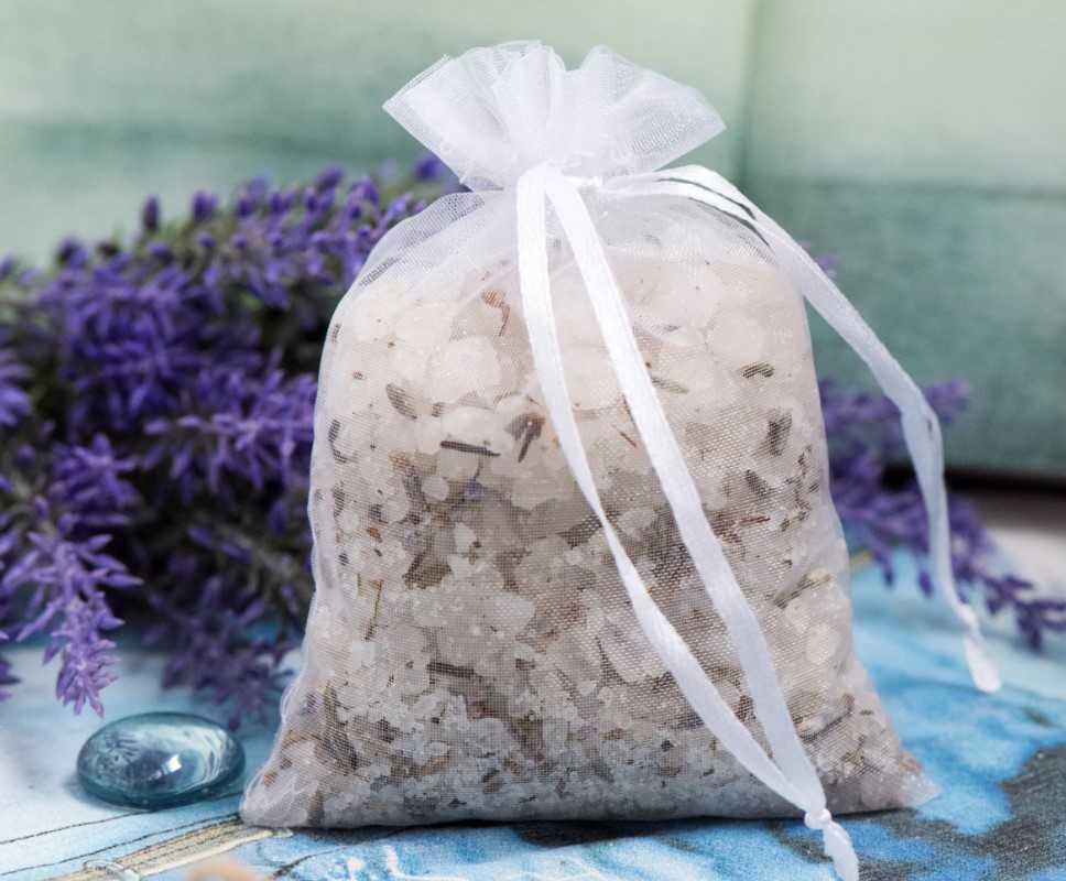 Zaveste ho vedľa sprchy a rozlúčte sa s vlhkosťou. Kúpeľňa bude suchá a bez plesne