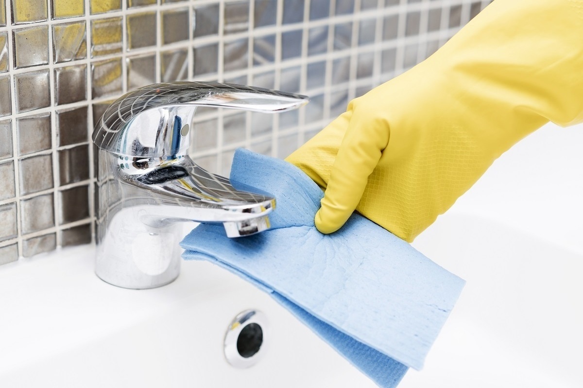 Nepríjemný zápach z umývadla v kúpeľni? Tieto prírodné metódy vám pomôžu