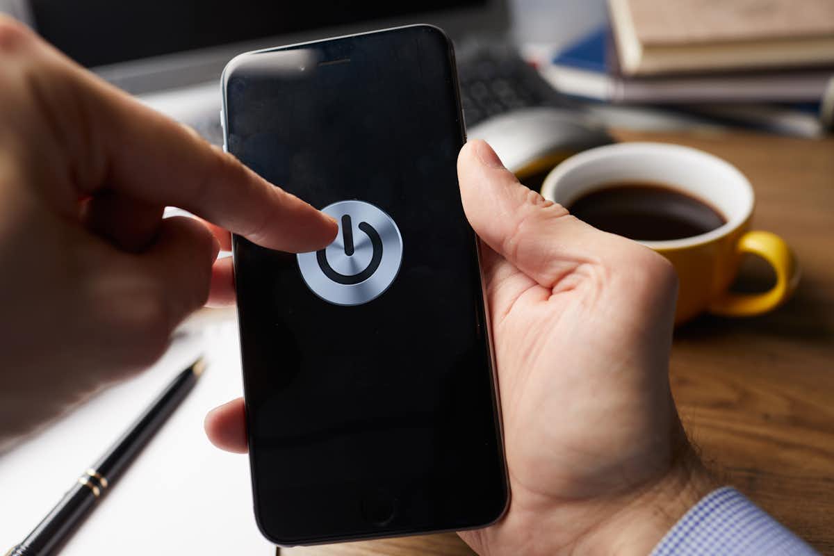 Ako často a prečo je dôležité vypínať mobilný telefón