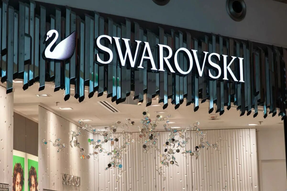 Otrasenie u výrobcu luxusných šperkov: Swarovski prepúšťa stovky zamestnancov