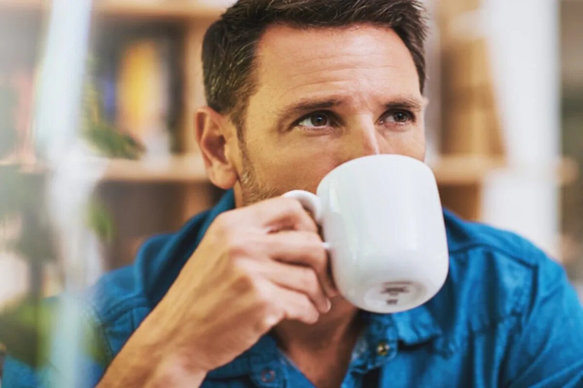 4 šálky denne ako ochranný štít. Nové medzinárodné štúdie potvrdzujú