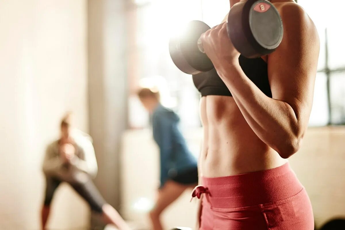 Pilates alebo silový tréning: čo je efektívnejšie?