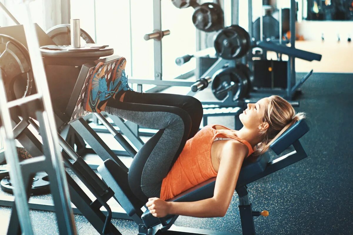 Pilates alebo silový tréning: čo je efektívnejšie?