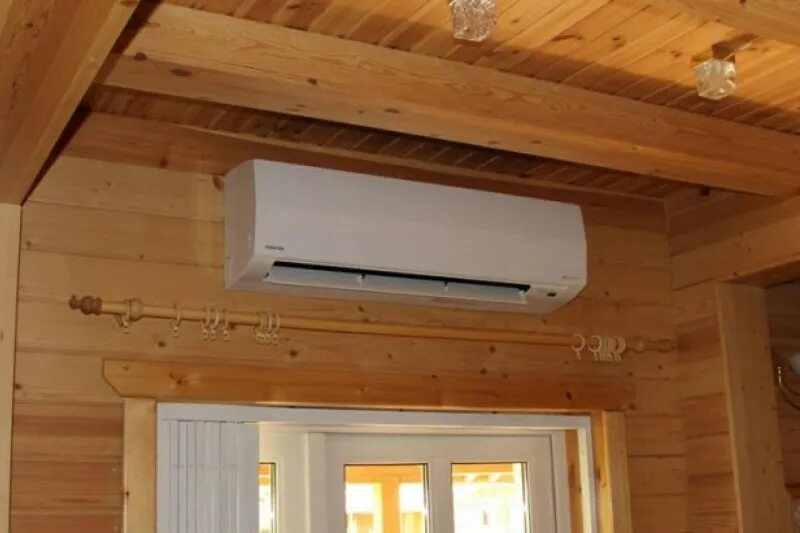 Klimatizácia namiesto dreva na kúrenie: čoraz viac ľudí na vidieku uprednostňuje zmenu spôsobu kúrenia