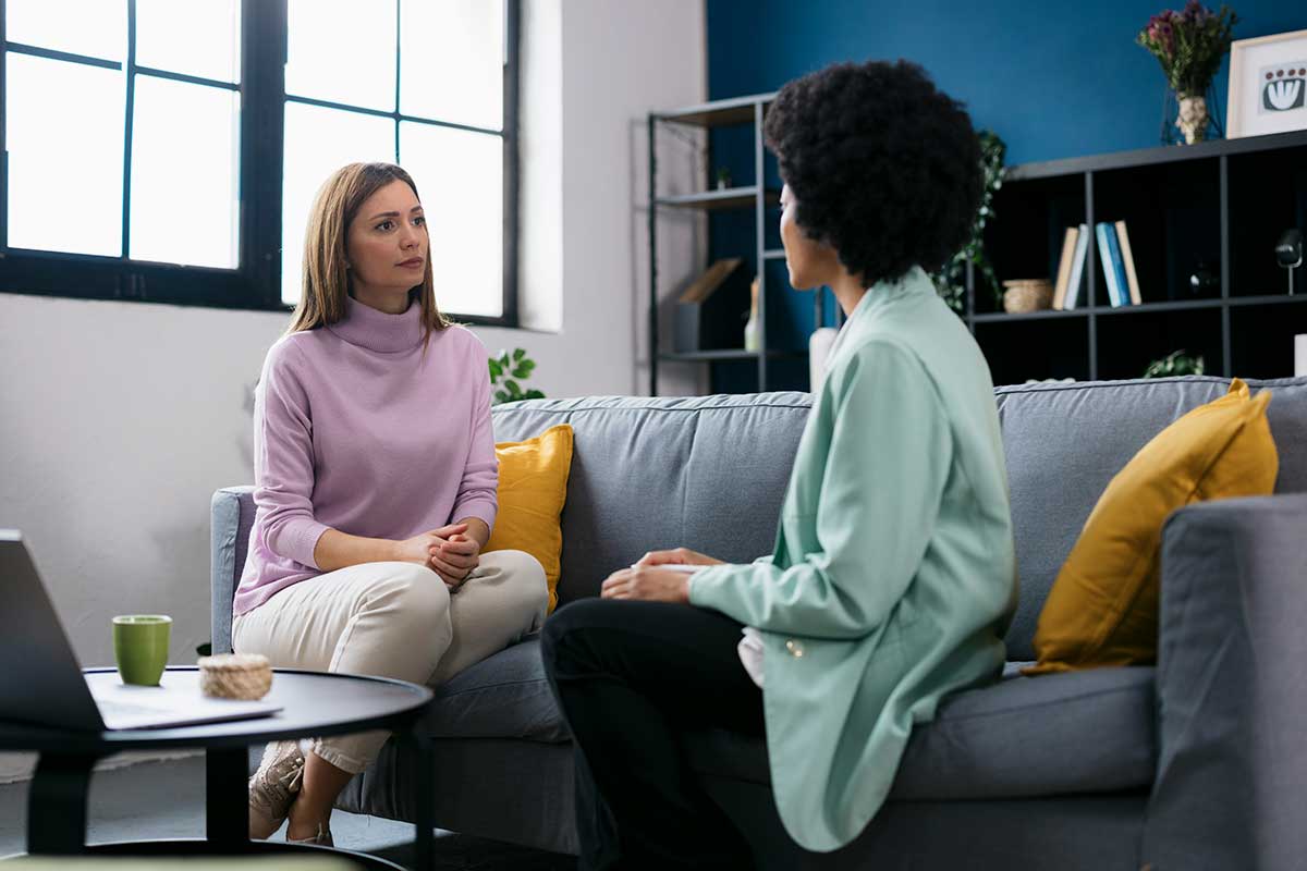 Ako povedať ostatným, aby sa nestarali do cudzích vecí: 10 fráz, ktoré používajú inteligentní ľudia