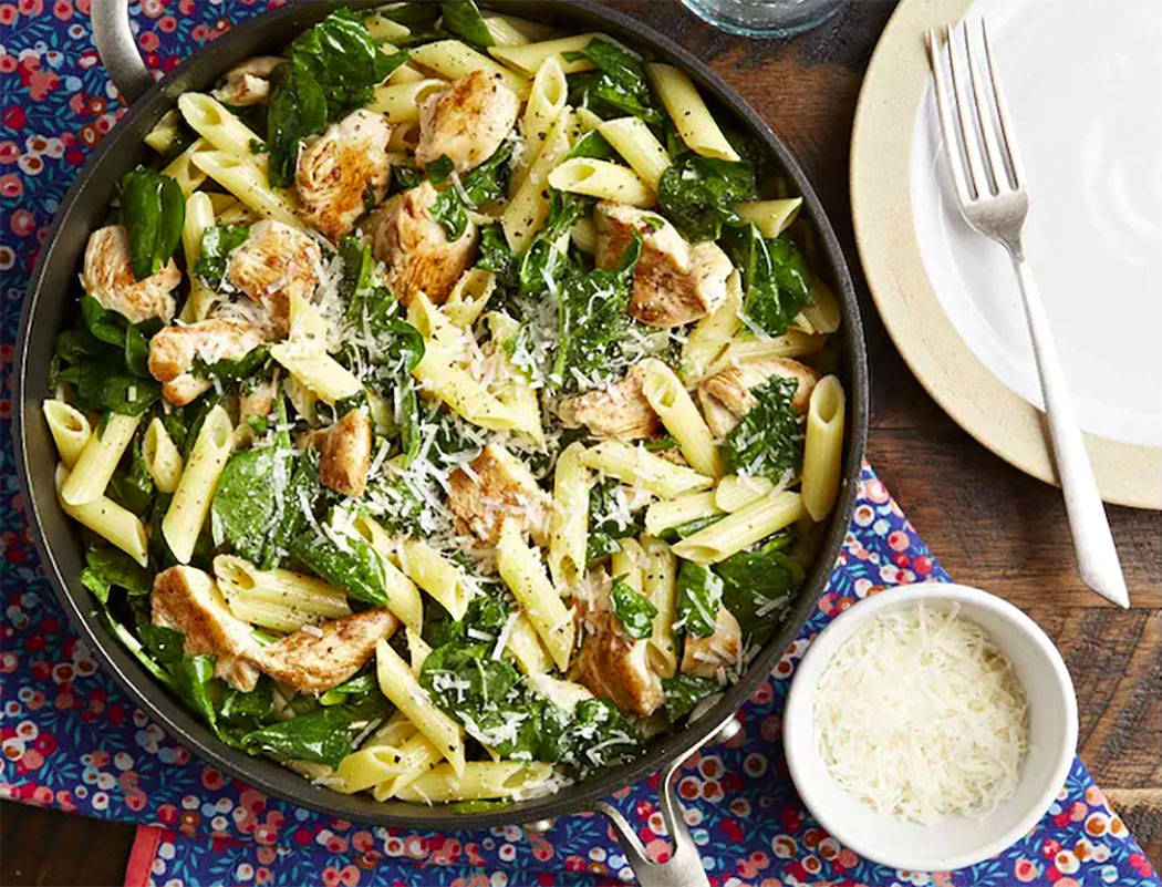 Cestoviny so špenátom a kuracím mäsom