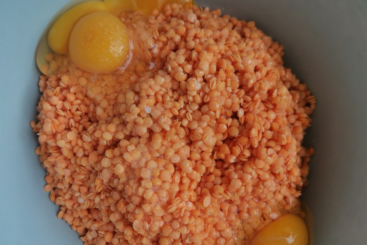 Bez múky a rúry: ako ľahko a výživne upiecť chlieb z šošovice