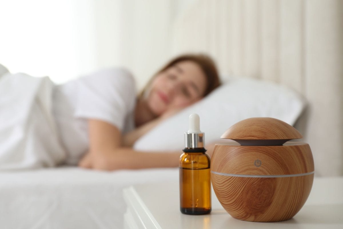 7 tipov, ako upokojiť svoje myšlienky pred spaním a rozlúčiť sa s večernými úvahami