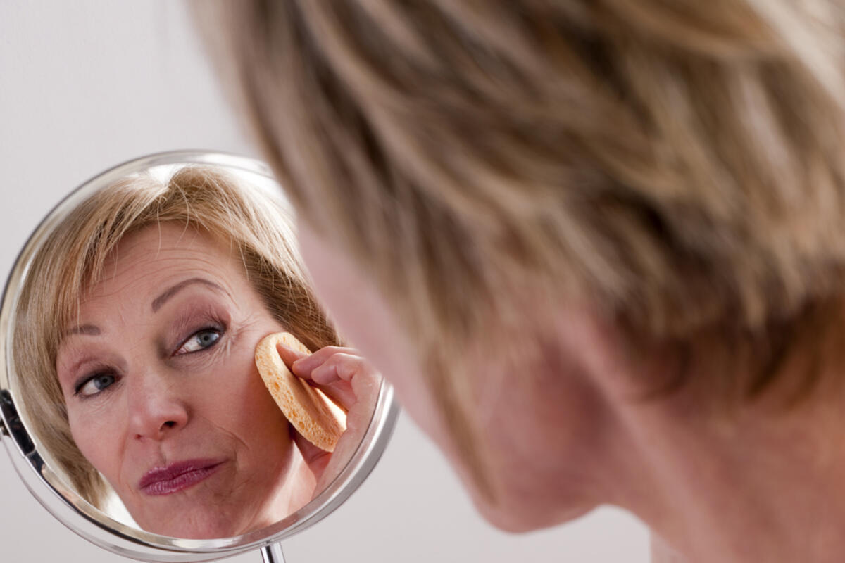 Odborník na dermoestetiku: „V dňoch pred Novým rokom je potrebné vyhnúť sa akýmkoľvek procedúram, ktoré môžu zvýšiť citlivosť pokožky.“