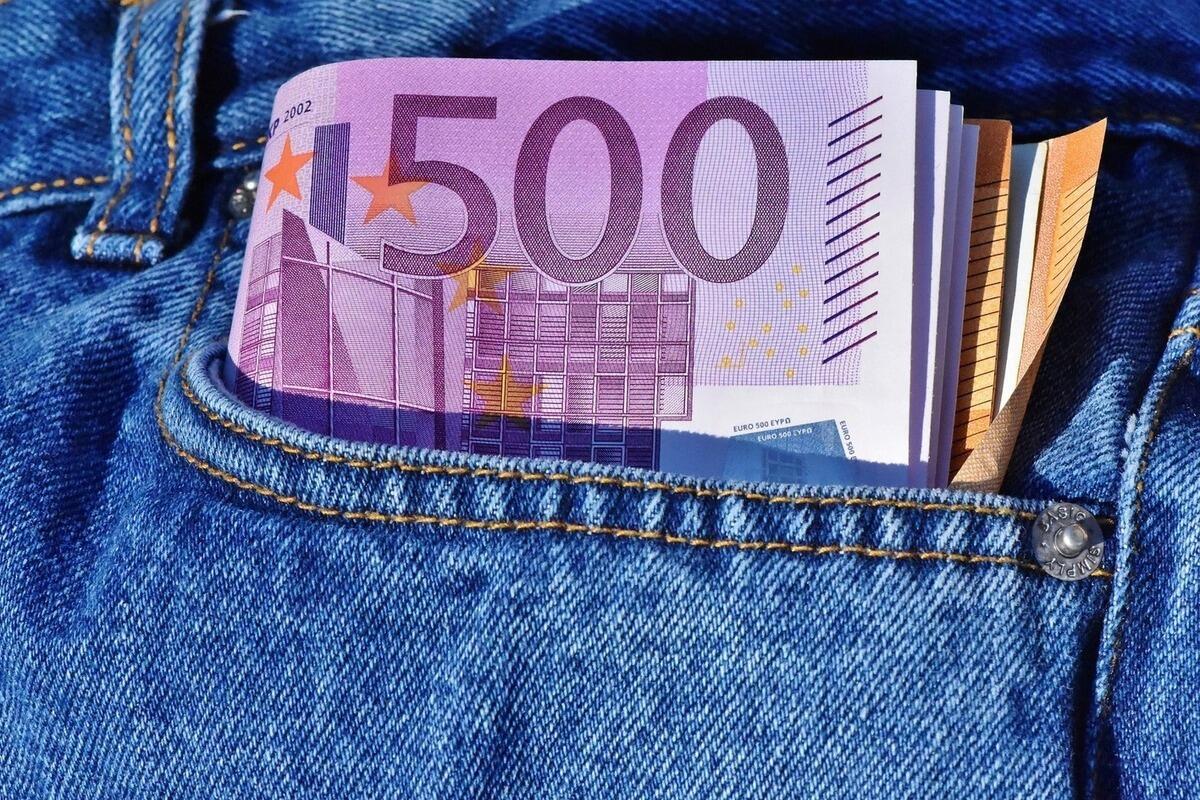 Pokladník môže nákup ukončiť otázkou. Samotné peniaze zrušia predaj.