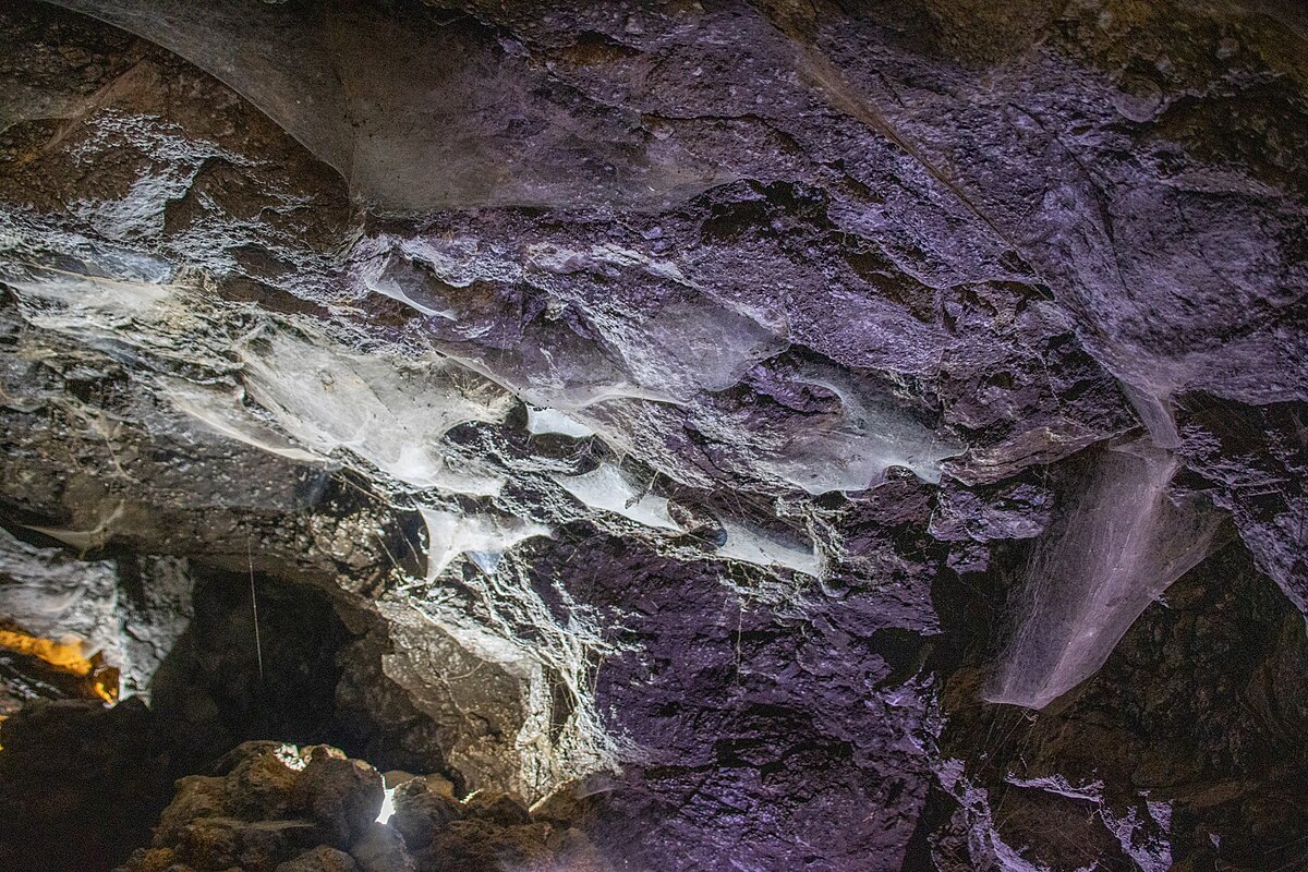 Jaskyňa Vetra: jedinečná vulkanická rúra na svete