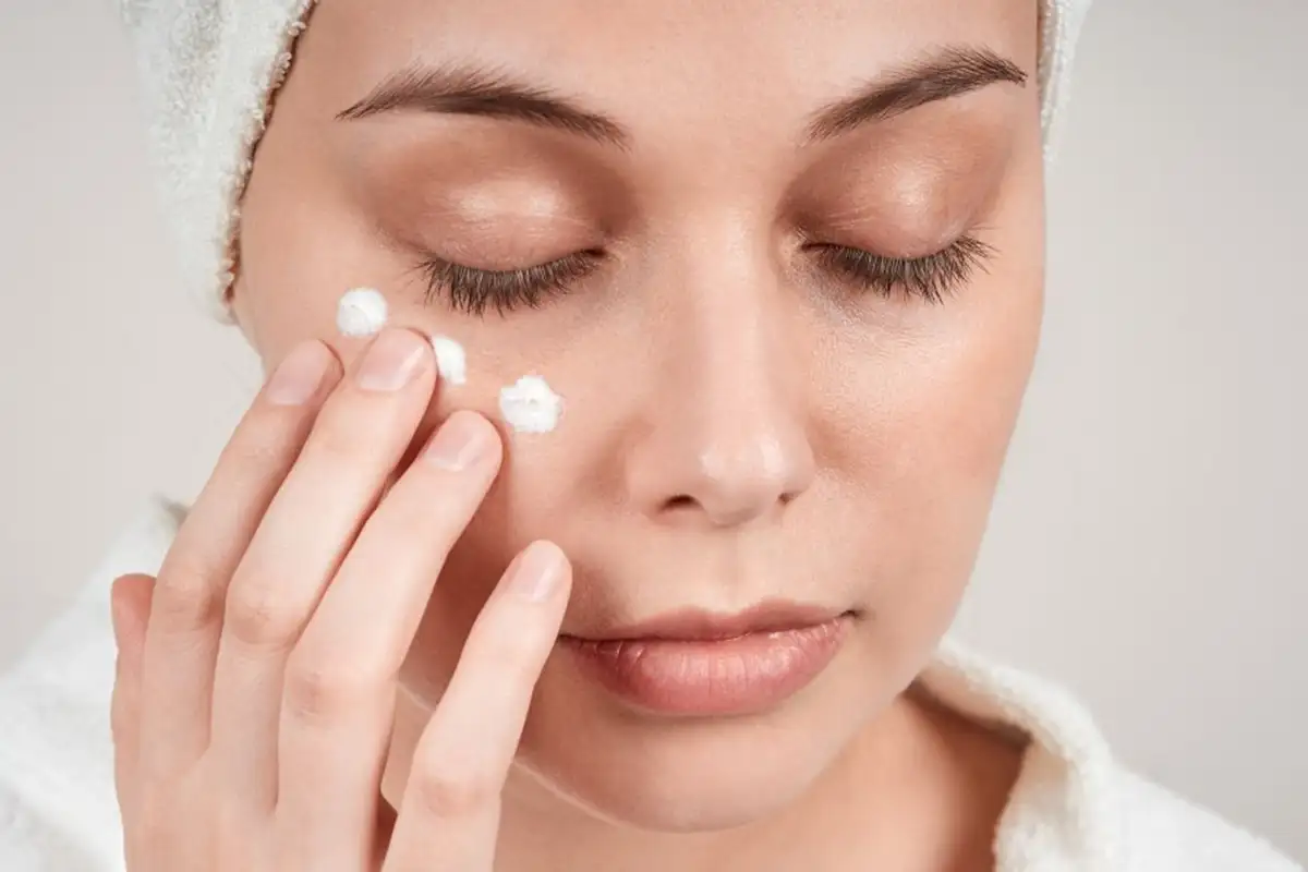 Dermatológ o najlepších krémoch na tvár: „Ja by som si vybral vitamín C, nejaký retinoid a glykolovú kyselinu.“