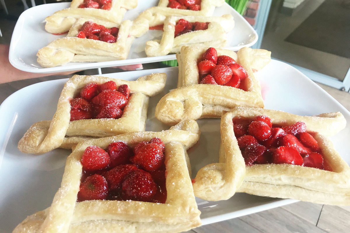 Moja mama pečie úžasné pečivo z lístkového cesta. Dve ingrediencie a návrat do detstva.