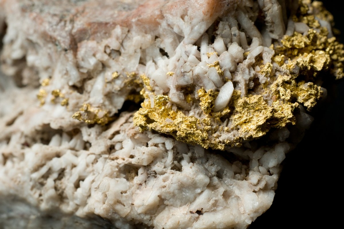 Geológovia neveria: zemetrasenia môžu vytvárať zlaté nugety prostredníctvom kremeňa, uvádza sa v štúdii