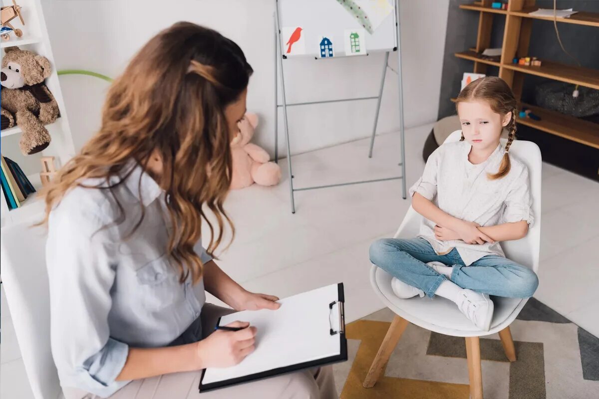 Ako prinútiť dieťa, aby vám porozprávalo o svojich problémoch: „Ak ste si všimli, že sa nespráva tak ako zvyčajne...“