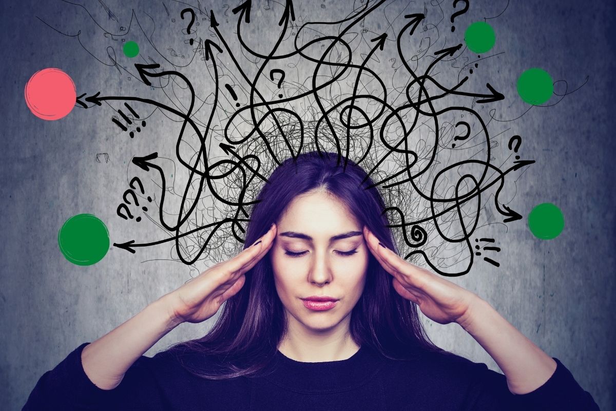 Psychológ: „Na upokojenie svojich negatívnych myšlienok budete potrebovať len papier, pero a baterku.“