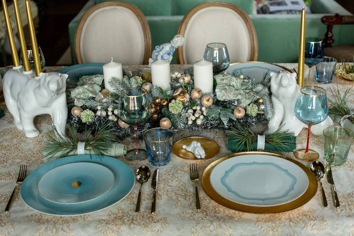 Na novoročnom stole nebude biela ani zlatá: módna farba roku 2026