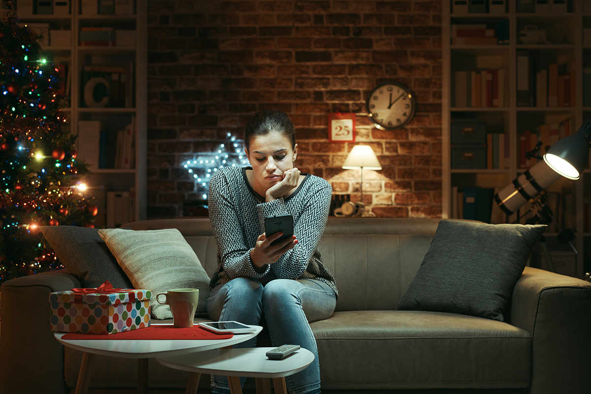 Psychológ: „Kľúčovým momentom v boji proti osamelosti na Vianoce je hľadanie najbližšieho okolia.“