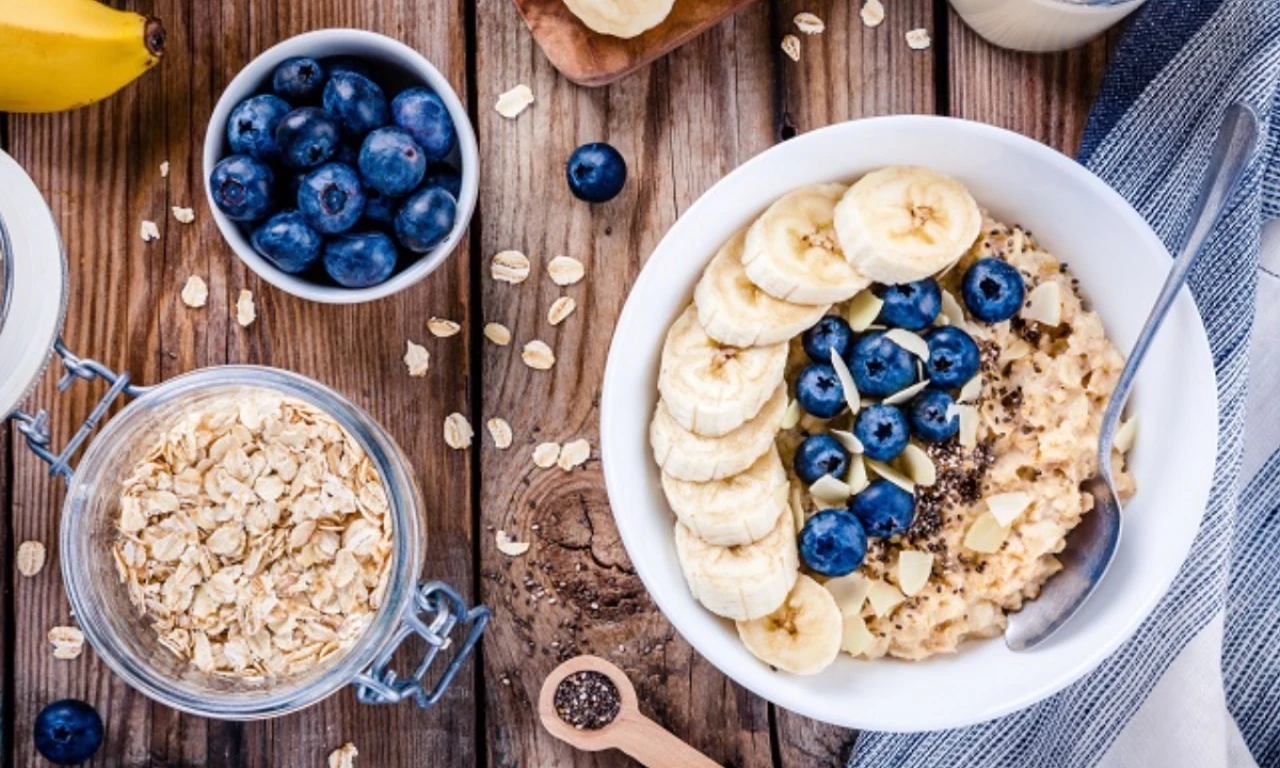 Tento recept na 5-minútové raňajky mi pomohol schudnúť 15 kg. Po 7 rokoch ich stále často jem, aby som zostala v kondícii