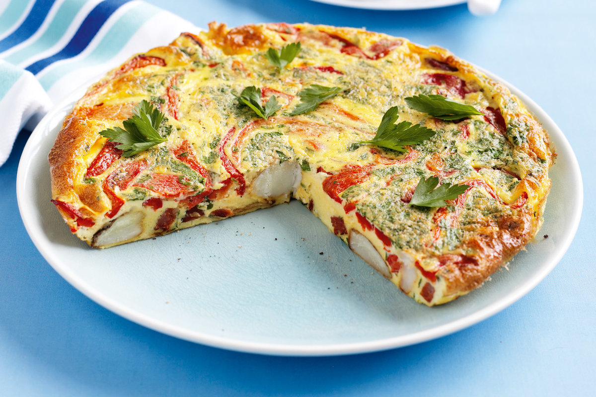 Frittata so zeleninou a syrom: zdravý recept bohatý na bielkoviny a s nízkym obsahom kalórií.