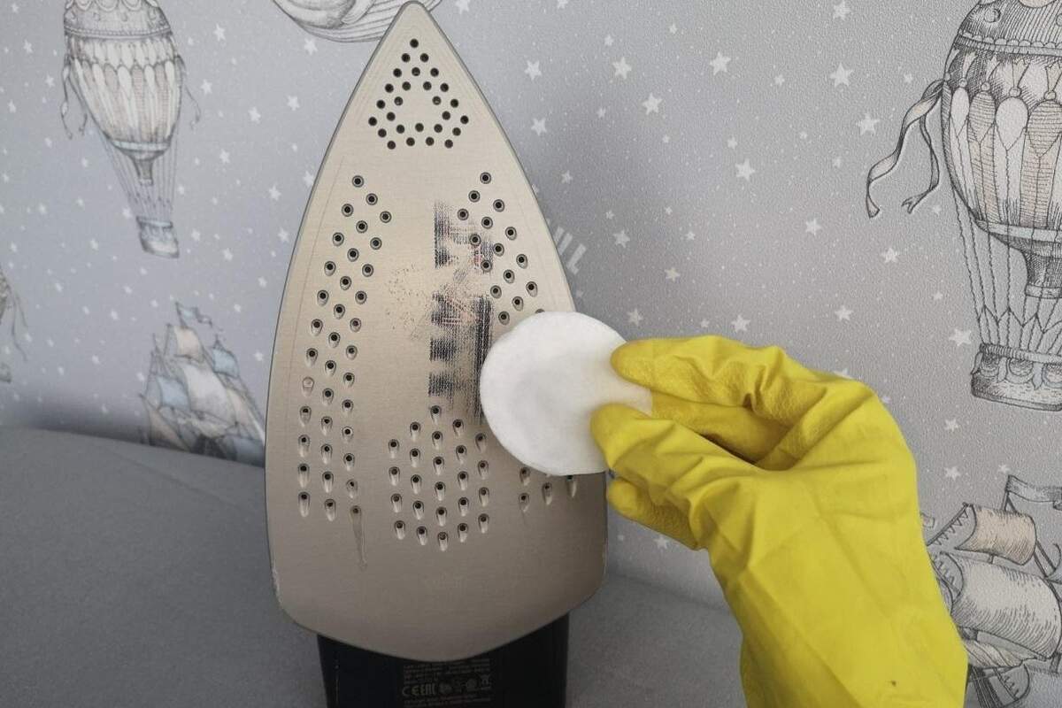 8 tipov, ako vyčistiť podošvu žehličky a vrátiť jej pôvodný vzhľad!