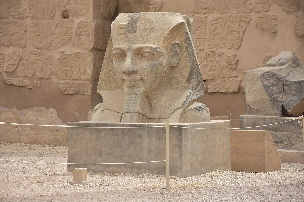 Po 96 rokoch sa archeológom podarilo nájsť chýbajúcu časť legendárnej sochy