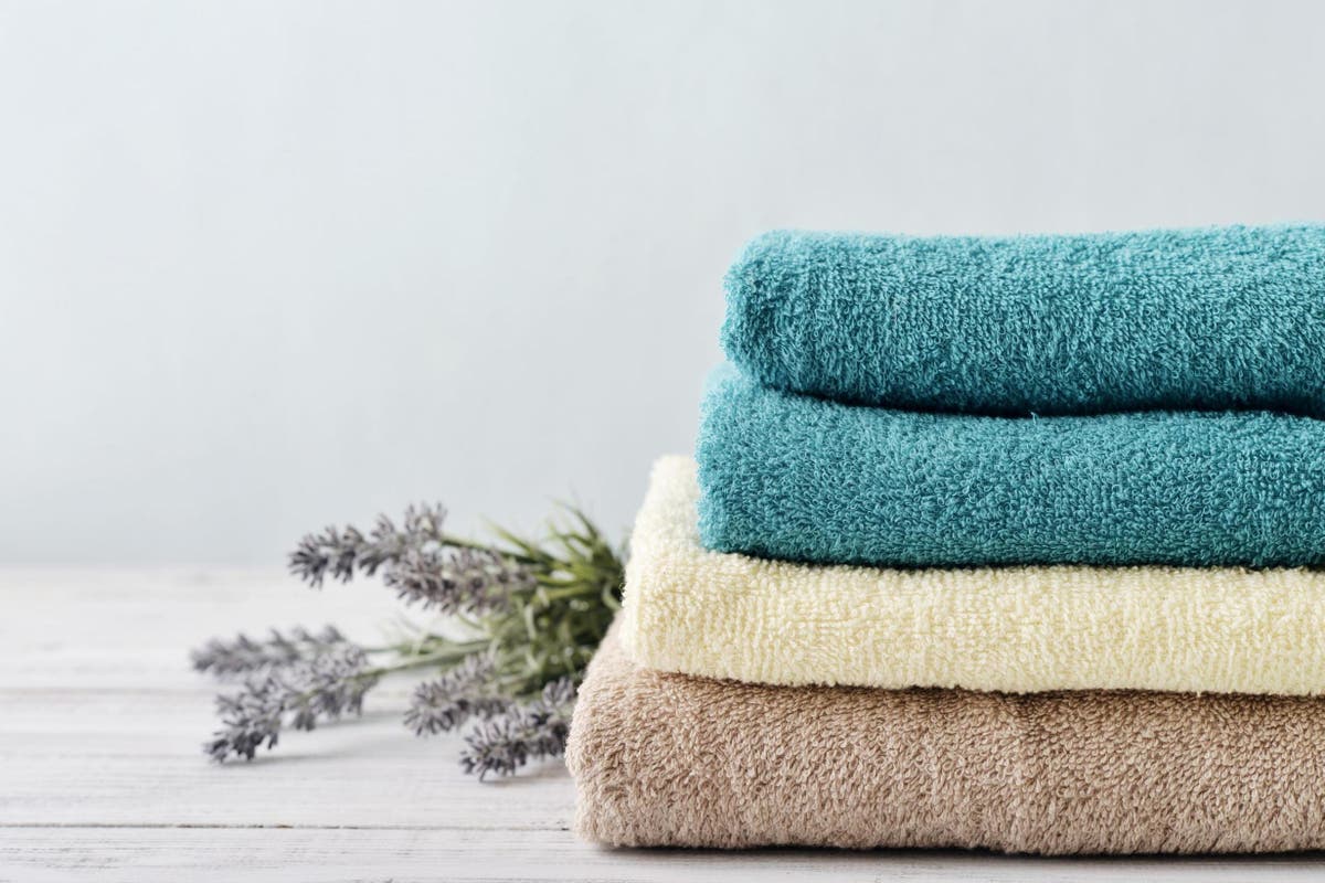 Chemický inžinier: „Aby uteráky zostali svieže, postriekam ich alkoholom a niekoľkými kvapkami éterického oleja.“