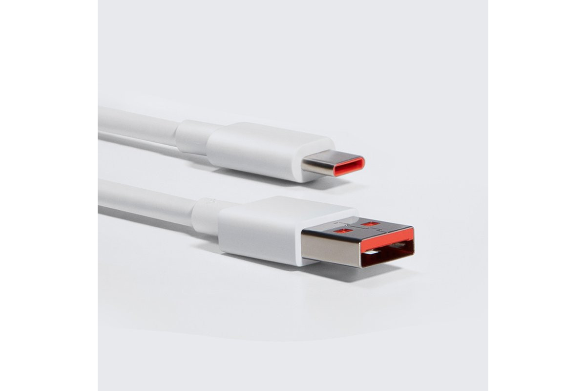 Všetko, čo potrebujete vedieť o nepretržitom nabíjaní, výhodách oranžových konektorov USB-C