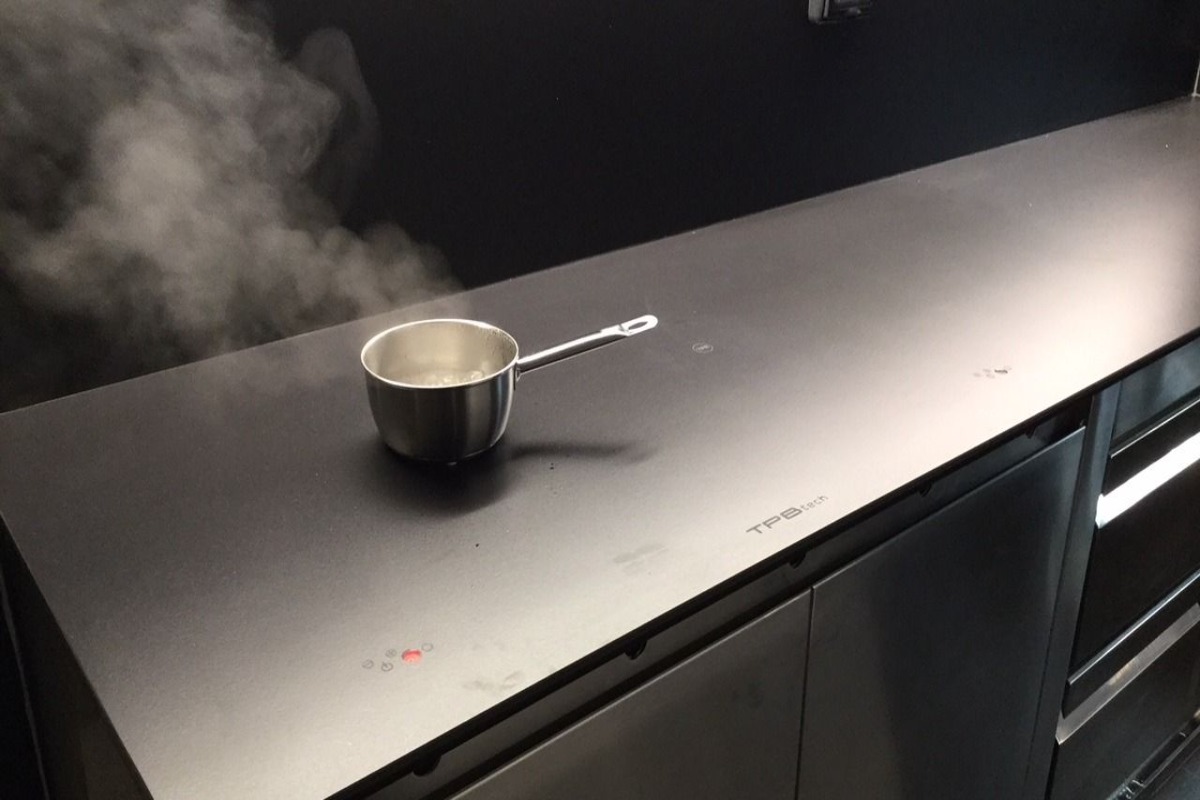 Zbohom, indukčné platne: v roku 2026 táto inovácia revolučne zmení všetky kuchyne