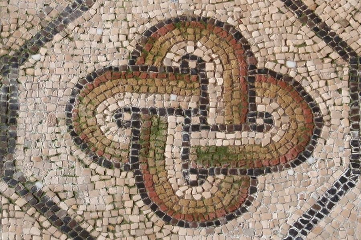 Tento zvláštny vzor sa objavoval v úplne odlišných kultúrach. Solomonov uzol nájdený po 70 rokoch